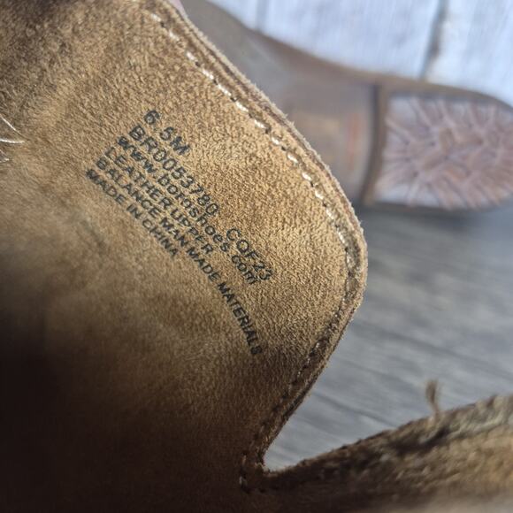 Born Kerri Brown Distressed Leather Women's Sz 6.5 M Ankle Booties (NWT/NWD) - Picture 9 of 10